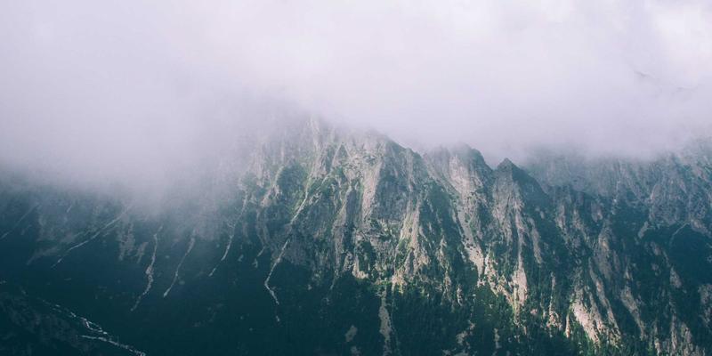 告别断电恐慌:UPS电池远程监控与智能预警平台如何重塑电力保障新标准