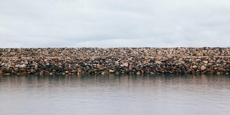 模块化UPS电池系统:解锁灵活扩容与极致高可用的电力保障新纪元